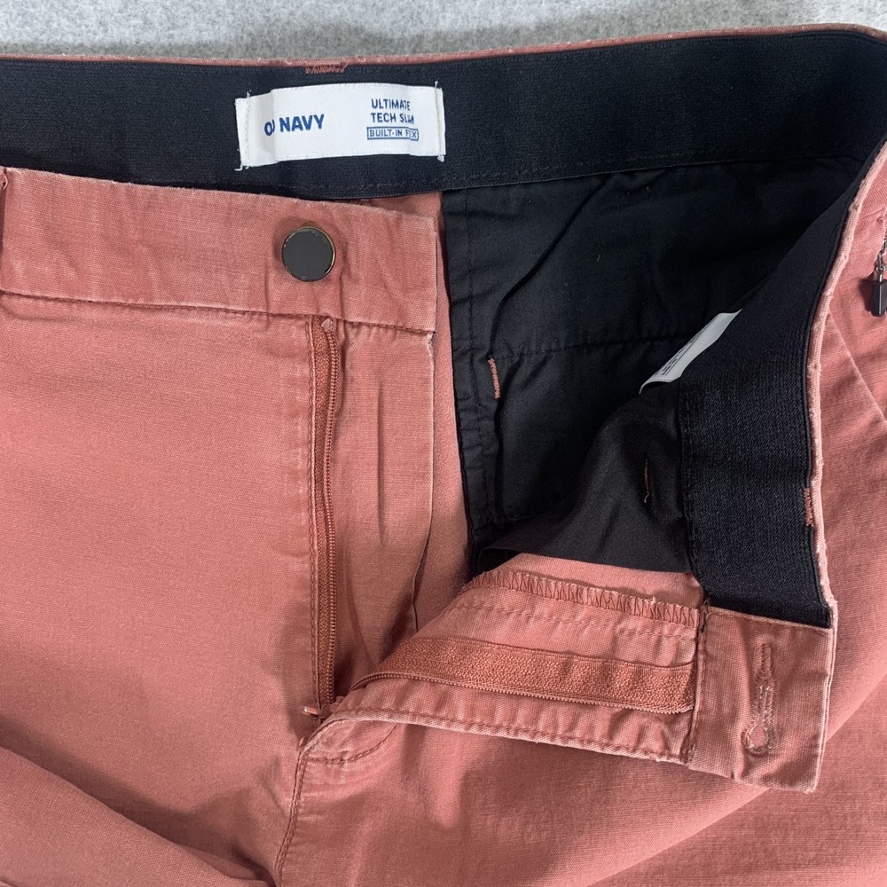 Old Navy Ultimate Tech Slim Shorts Mens 33 Rose Clay Built-In Flex Flat Front - Picture 8 of 14
